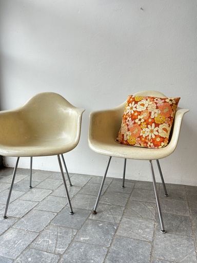 Fauteuil Eames en fibre Prix/pièce