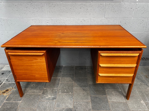 Bureau années 60, 2 colonnes 129x74xH72cm