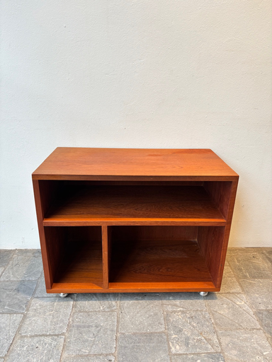 Petit meuble tv bibliothèque sur roulettes Slagelse Møbelvaerk 30x41xH63,5