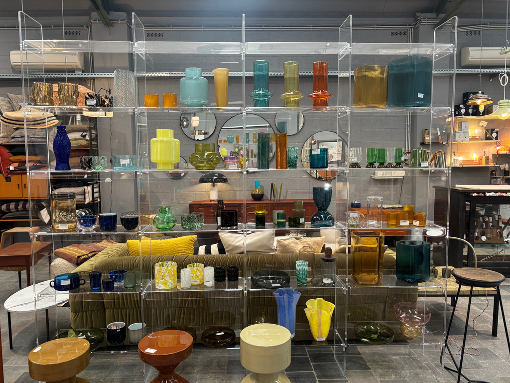 Bibliothèque en Plexi 2m40x27.5xH280cm