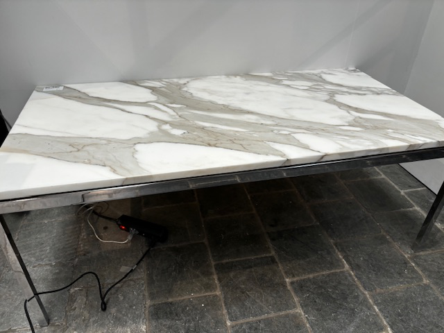 Table basse en marbre Knoll 114.5x57xH42.5 