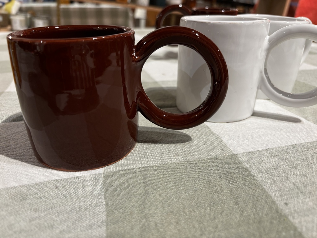 Tasse big avec anse ronde