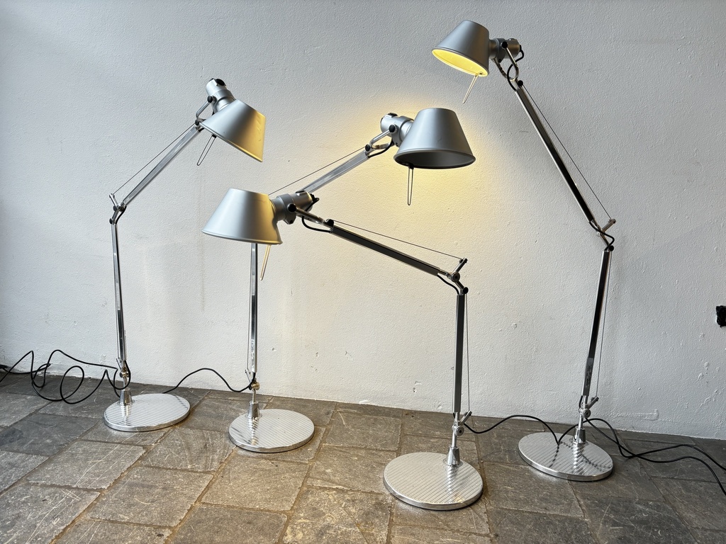 Lampadaire liseuse Artemide