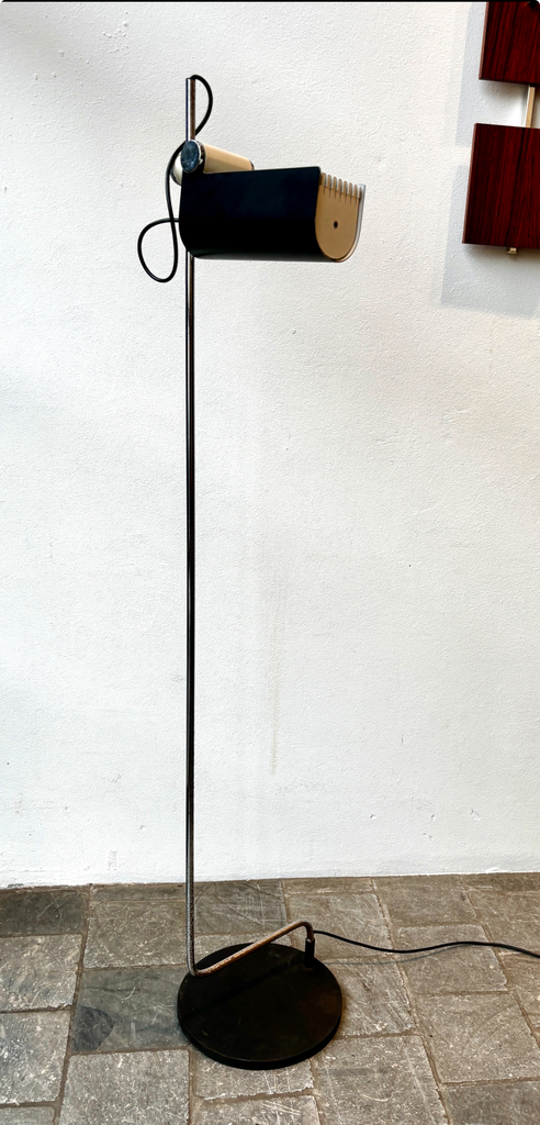 lampadaire spot vintage noir et blanc