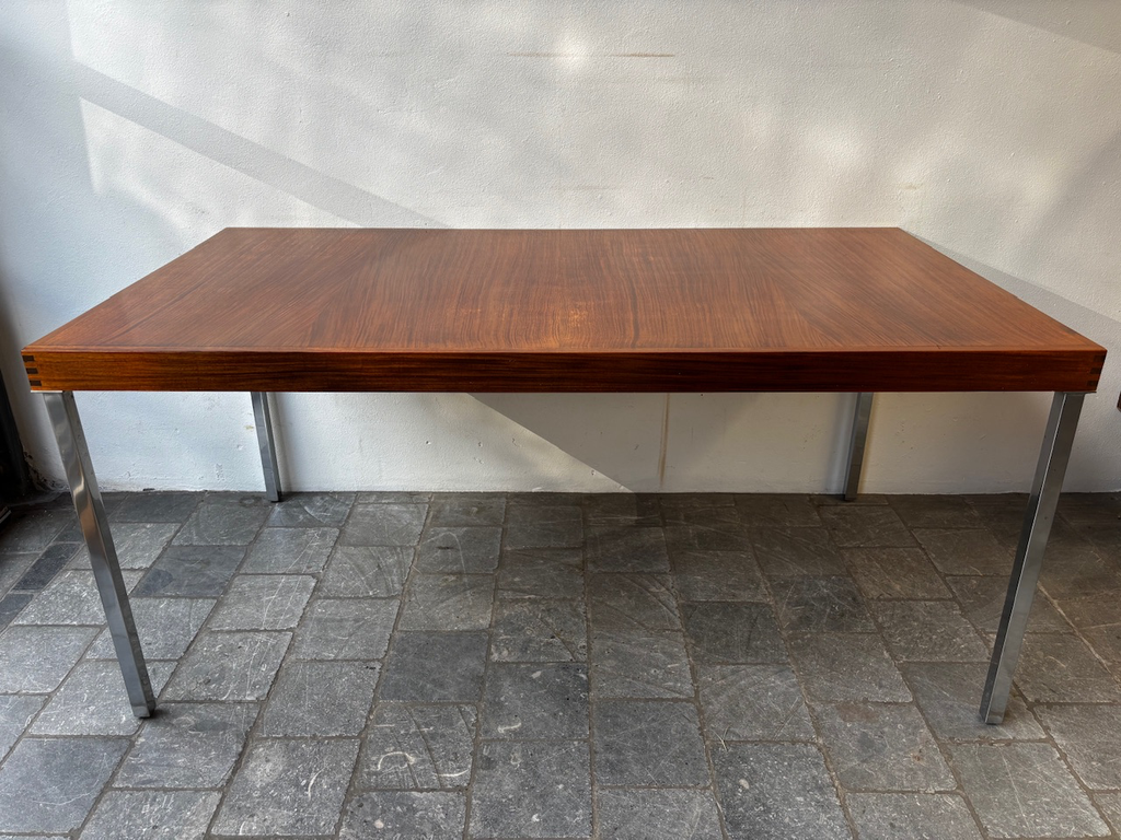 Table en palissandre pieds droit chromés 160x85xH73cm