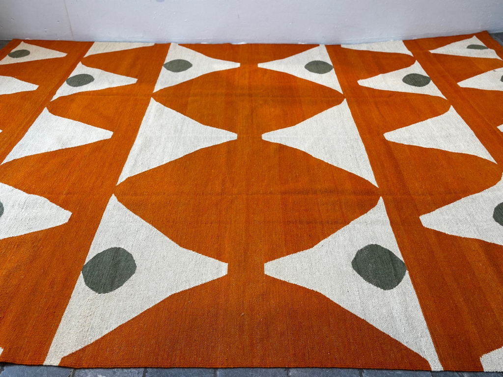 Tapis motif orange kilim fait à la main 340x265