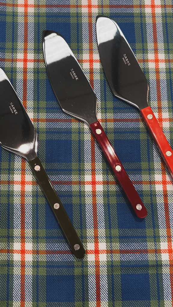 Pelle à tarte coupante Sabre Bistrot uni