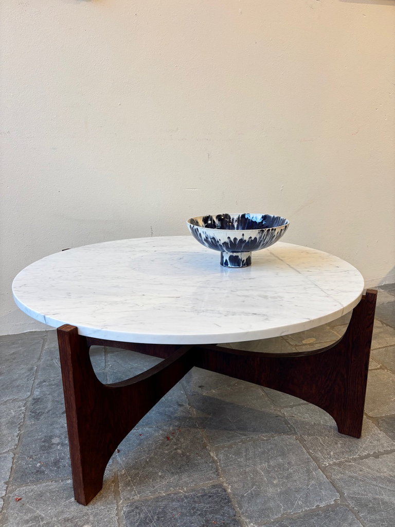 Table basse marbre ronde structure palissandre de Hugues Poignant 83,5xh35