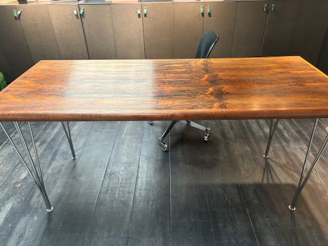 Table bureau palissandre pieds épingles 160x66xH72