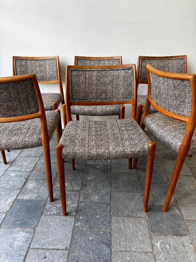 6 chaises mobler de Niels Møller Modèle 80