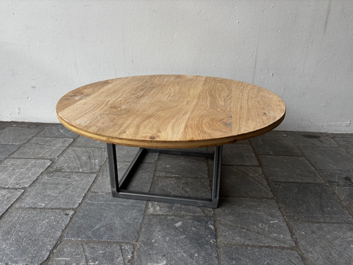 Table basse chene sur structure métal carrée