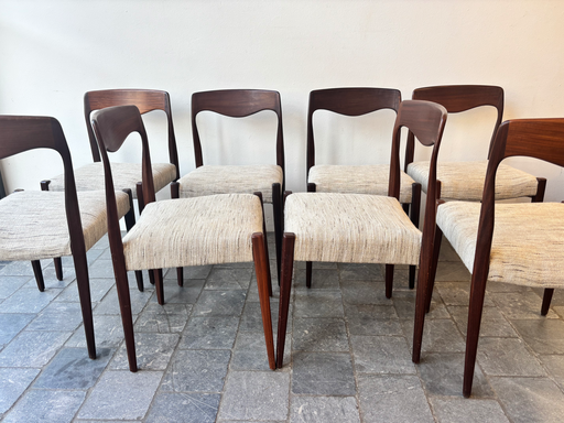 8 chaises Moller nouveau garnissage