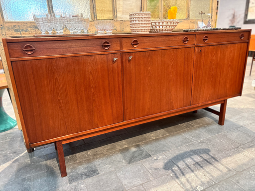 Enfilade 3 tiroirs poignées incrustées 186x42xH89cm