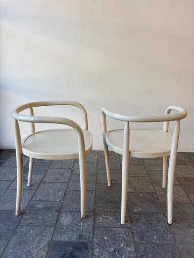 Paire de chaises, junior, en bois courbé blanches H assise :41, dossier 61